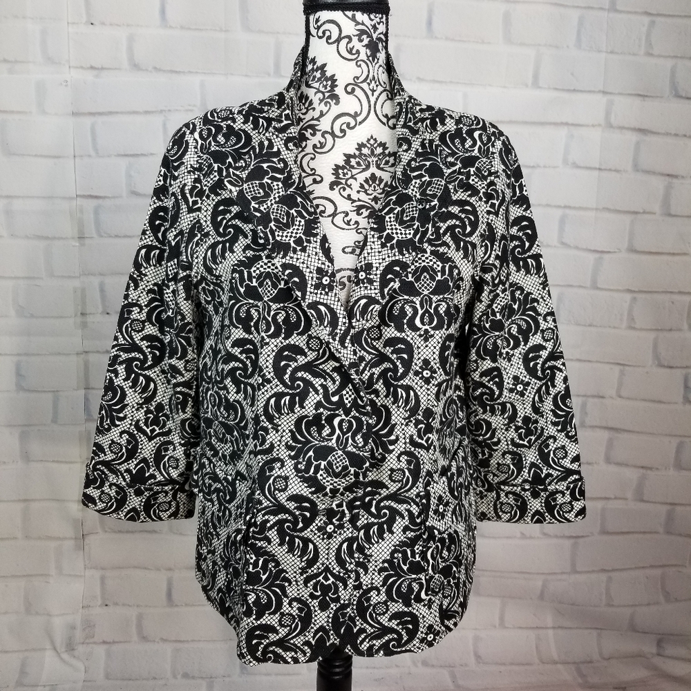 Talbots size 12 lined long sleeve geo print jacket